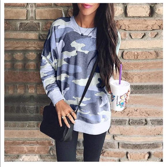 Beautiful woman camouflage print sweatshirts - Picture 2 of 4